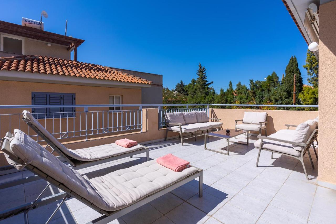 Summer Breeze Holiday Apartment With Pool Paphos Ngoại thất bức ảnh